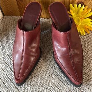 Diba Leather Heel Shoe